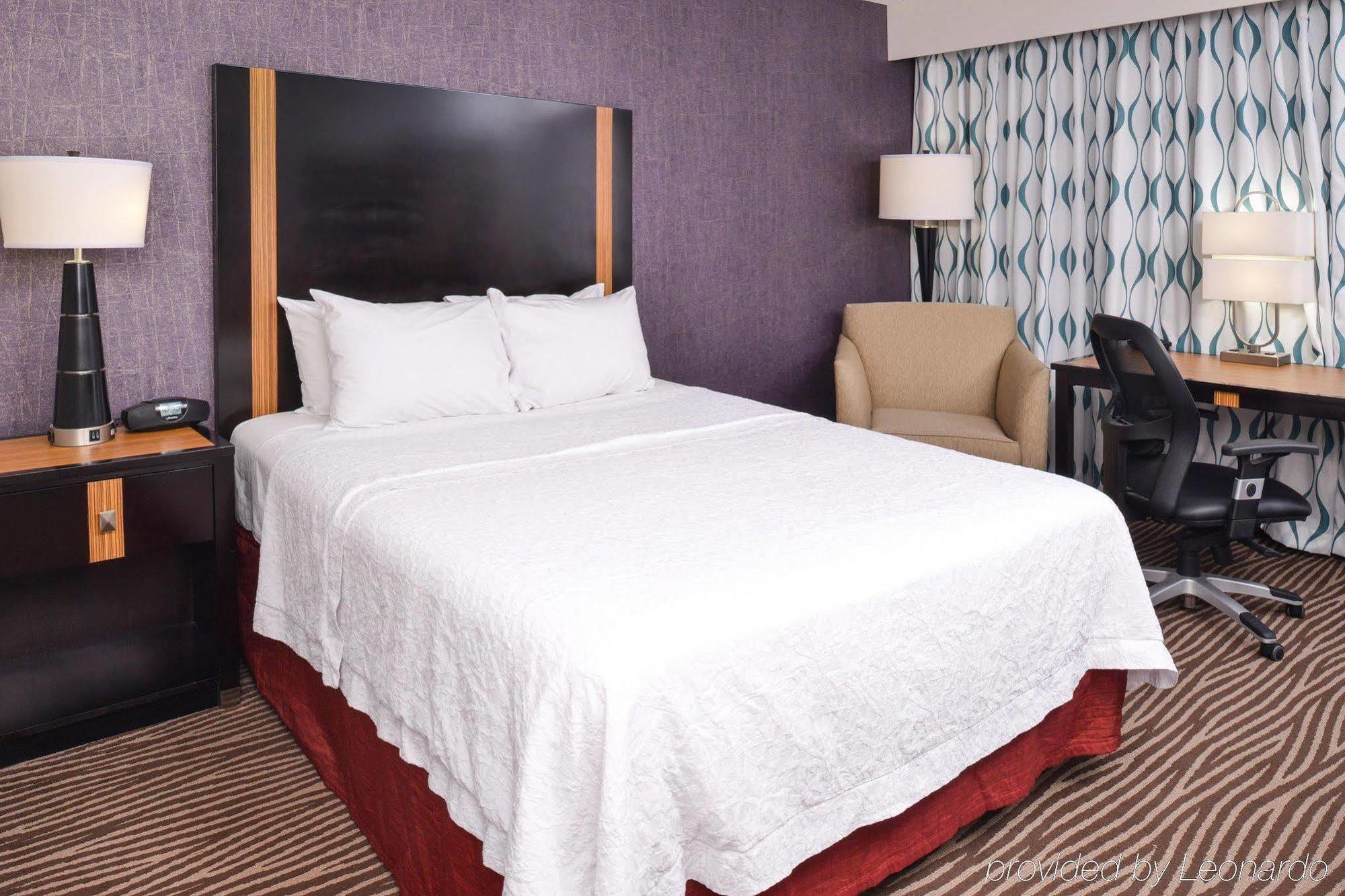 Hampton Inn Springfield Kültér fotó
